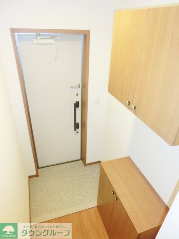 玄関(お部屋探しはタウンハウジング千葉店にお任せ下さい♪)