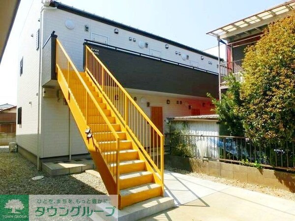 エントランス(お問合せはタウンハウジングまで！※現地待合わせ相談可能)