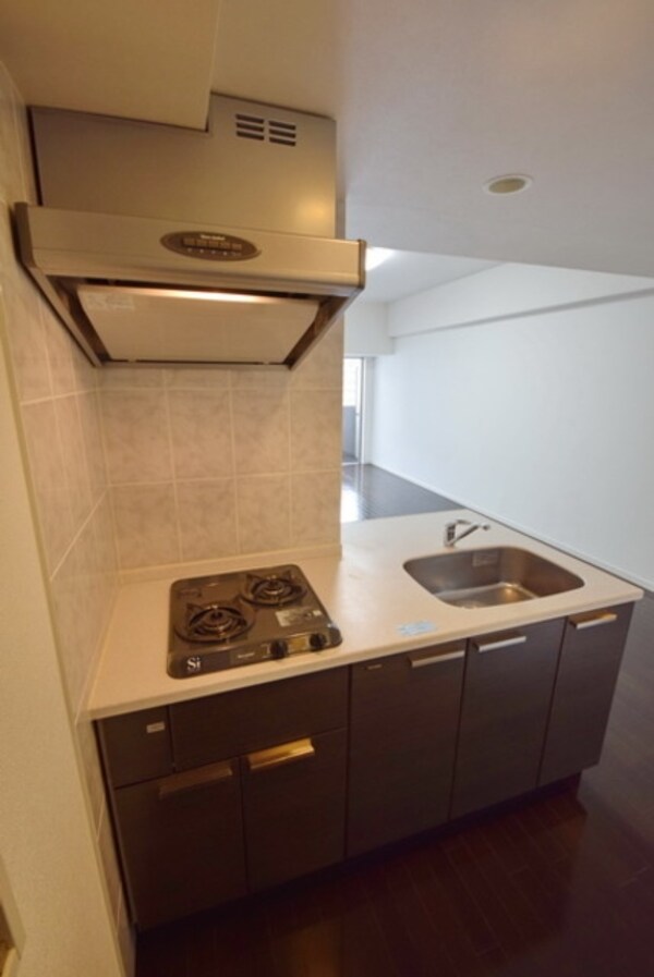 キッチン(2コンロ設置済み人気のカウンターキッチン)