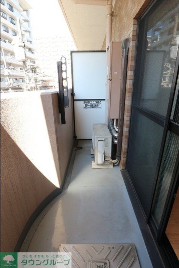 バルコニー(※別号室参考写真です)