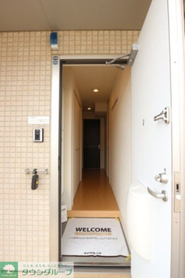 玄関(※別号室参考写真です)