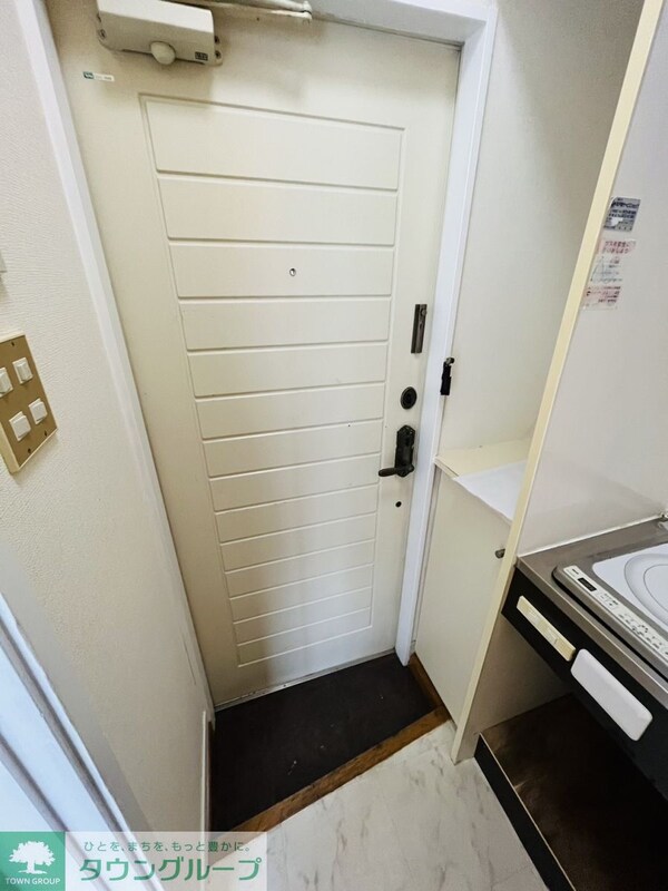 玄関(※別部屋参考写真)