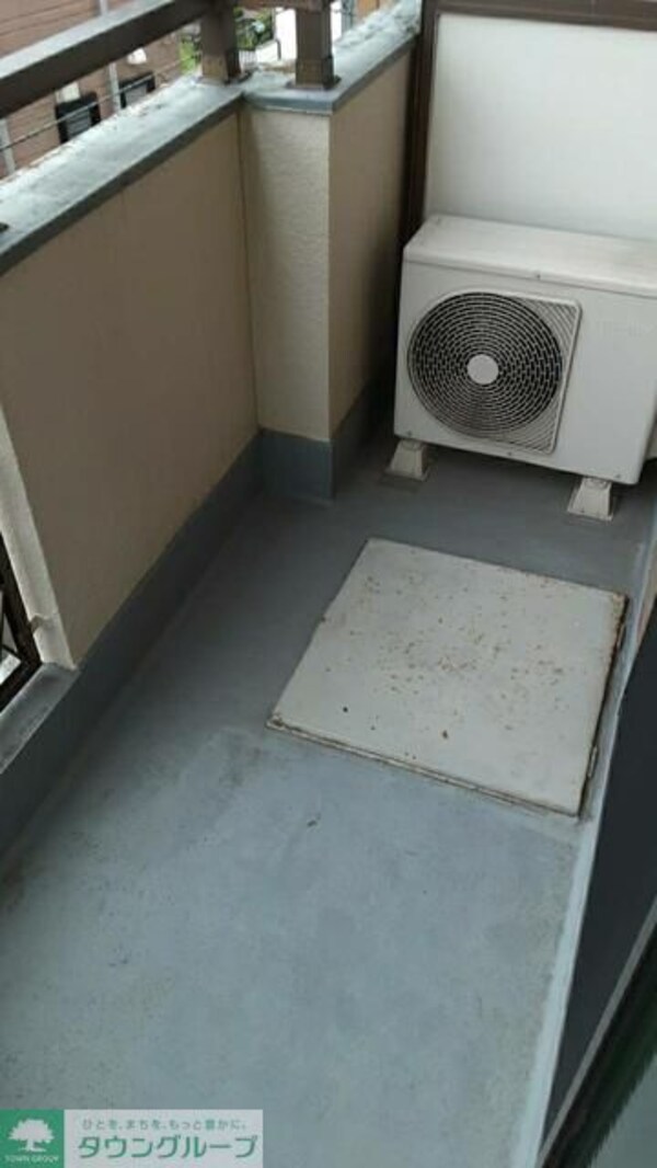 バルコニー(※同建物別室の参考写真です　現況優先)