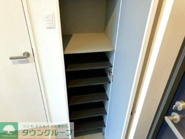 玄関(玄関)