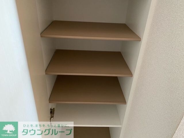 物件内観写真6　(収納)