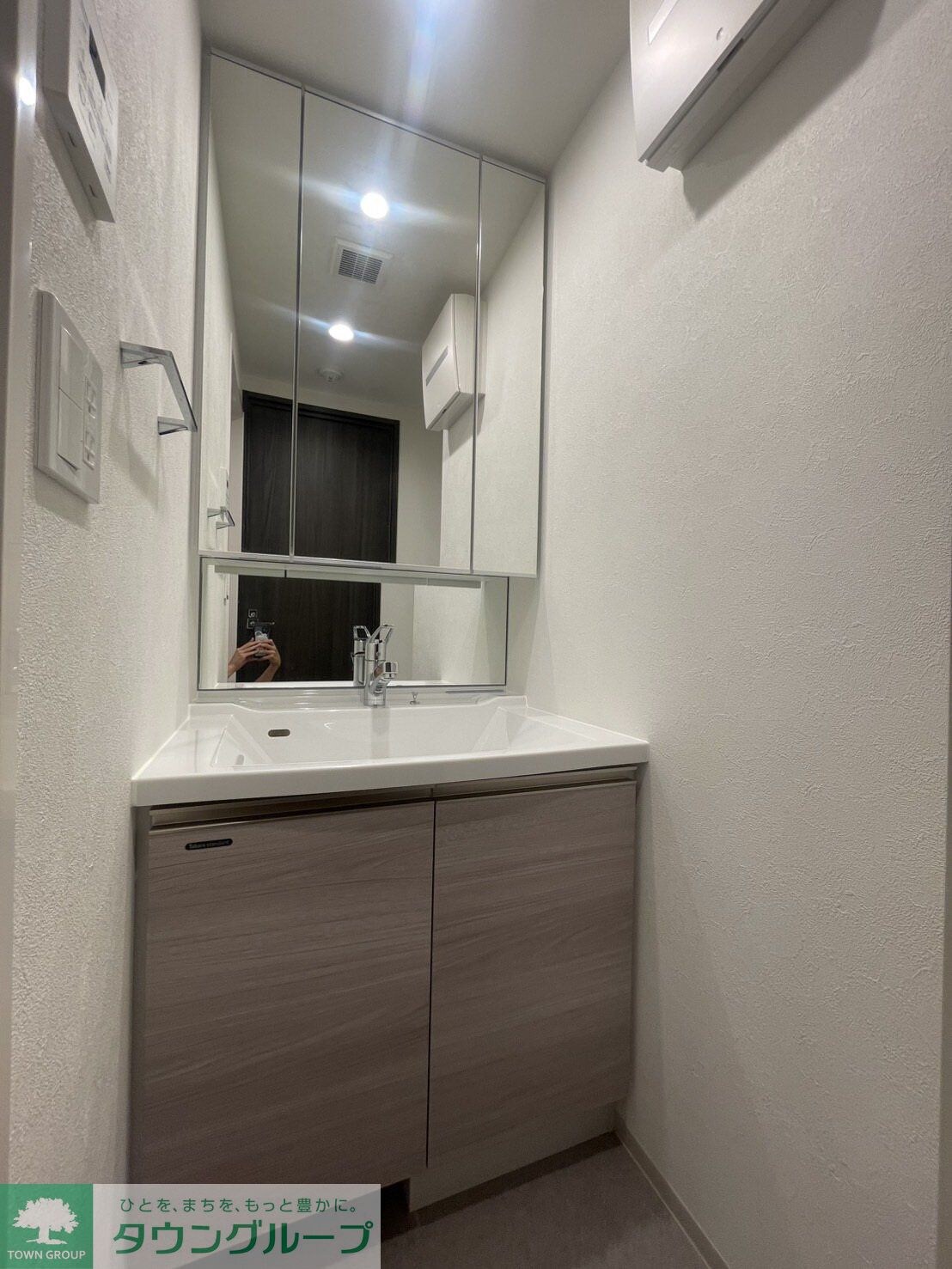 物件内観写真9　(洗面)