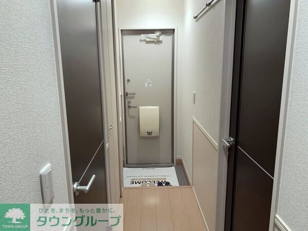 玄関(※別号室参考写真です)