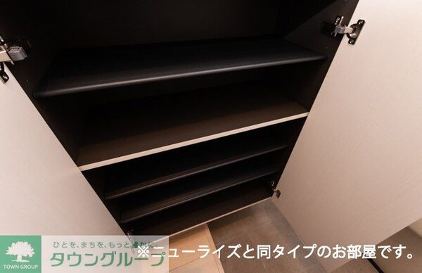 玄関(※同間取り・平米数（反転有）イメージ　現況優先)
