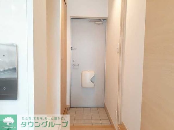玄関(※別号室参考写真です)