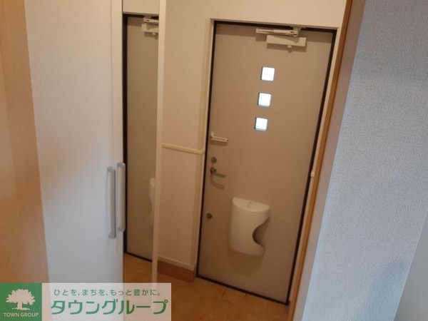 玄関(※ベレットシリーズ　同タイプ参考写真です)