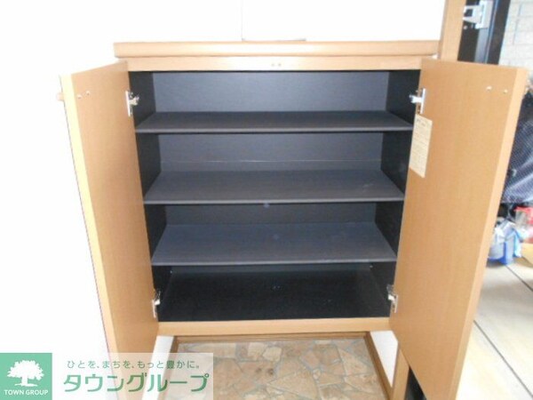 玄関(※別号室参考写真です)