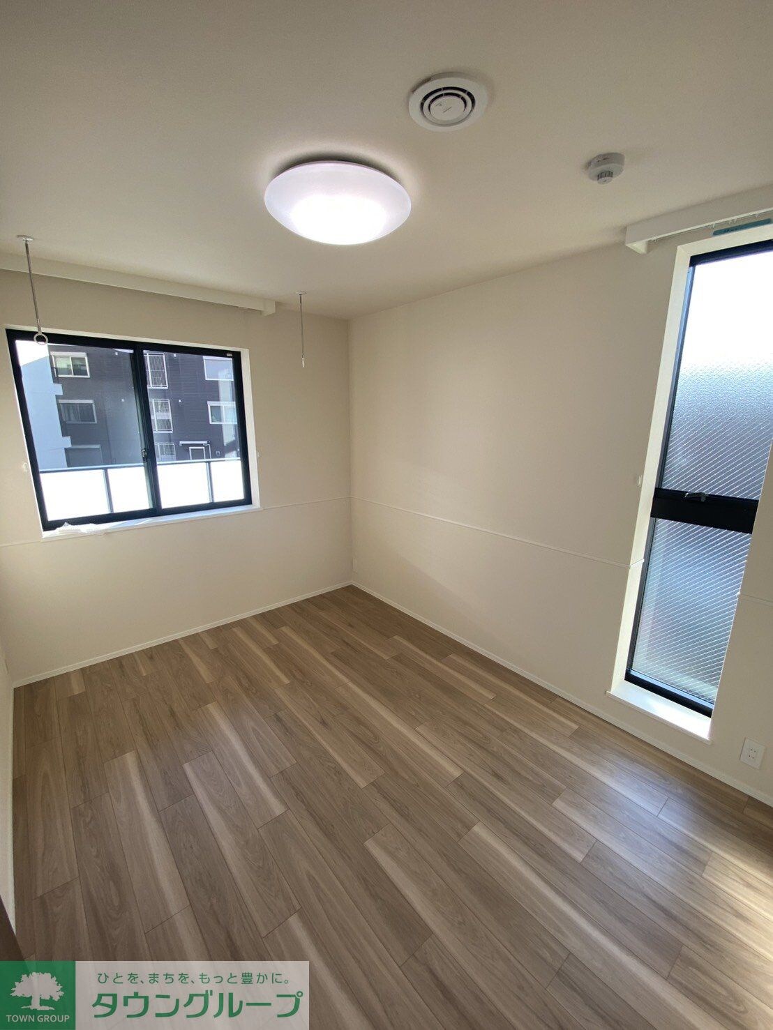 物件内観写真13　(リビング/居室)