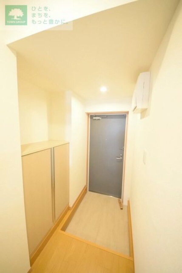 玄関(玄関収納あります)