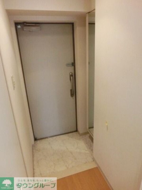 玄関(シューズＢＯＸ付玄関)