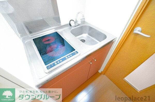 キッチン(電気コンロ2口付き)