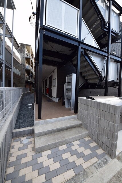 物件内観写真5　(エントランス)