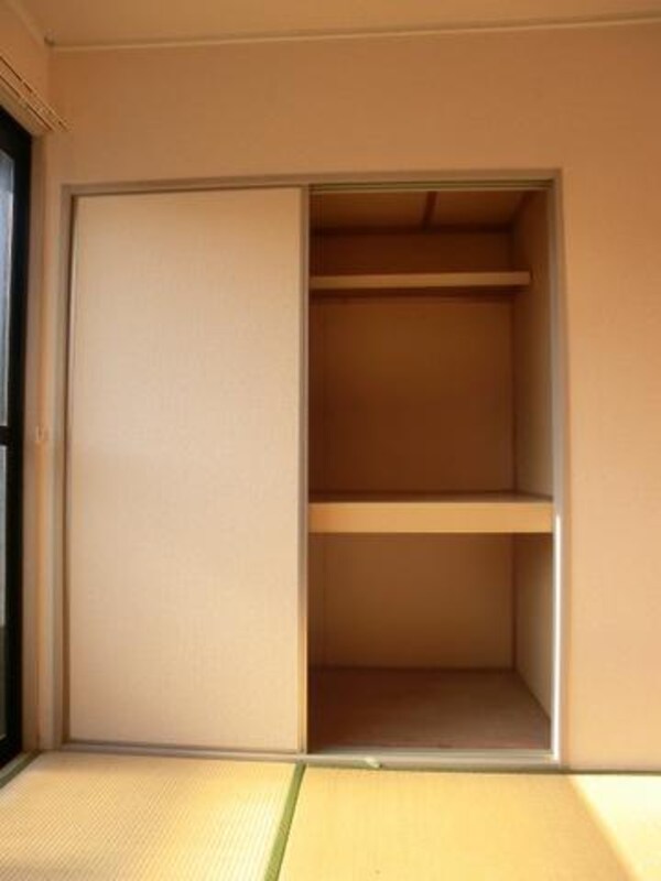 収納(沢山入る押入れ)