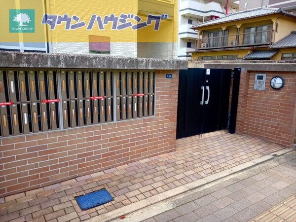 エントランス(詳細はタウンハウジングまで！043-290-8070)