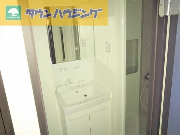 洗面(詳細はタウンハウジングまで！043-290-8070)