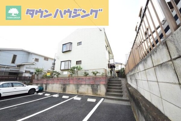 外観(閑静な住宅街)