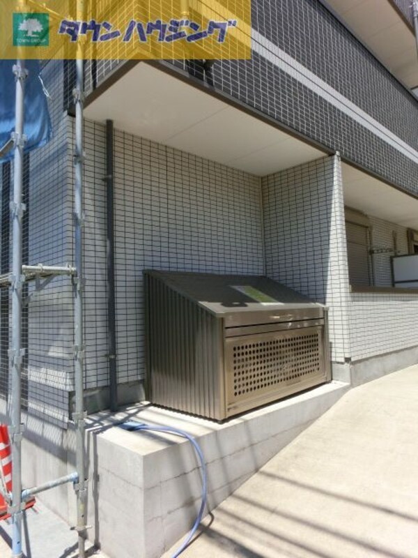 共有部分(敷地内ゴミ置き場)