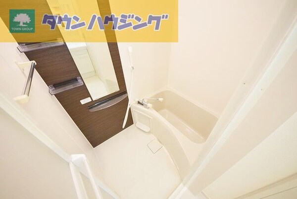 バス／シャワールーム等(同タイプの写真となりますので、実際とは異なります)
