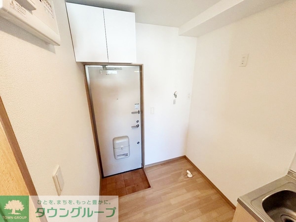 玄関(お問合せはタウンハウジングまで！※現地待合わせ相談可能)