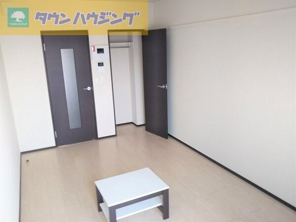 リビング・居室(現地待ち合わせ歓迎♪お問合せはタウンハウジング千葉店まで！)