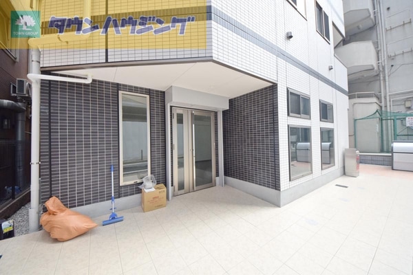 エントランス(お部屋探しは【タウンハウジング千葉店】にお任せ下さい♪)