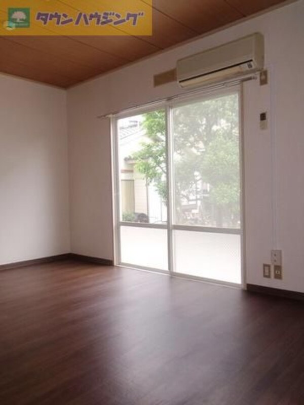 リビング・居室(エアコン付のお部屋です)