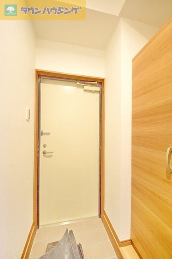 玄関(シューズボックス付き玄関)