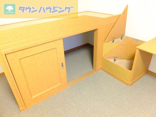 その他室内・内装(ベット下収納)