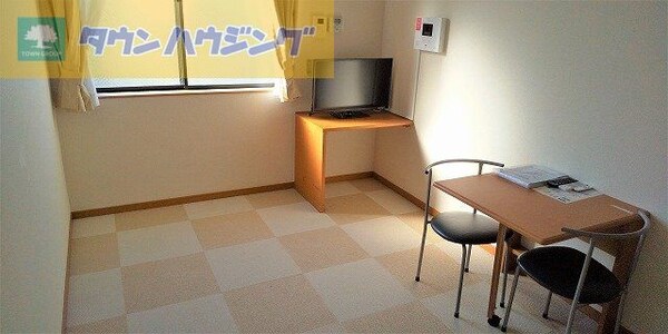 リビング・居室(２階のお部屋はカーペット仕様)