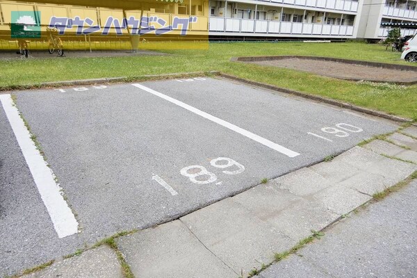 駐車場(駐車場)