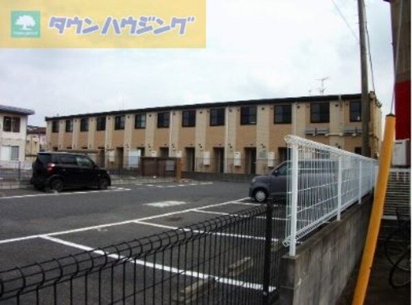 外観(駐車場)