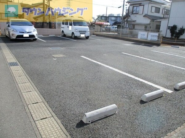 駐車場(現地待ち合わせ歓迎♪お問合せはタウンハウジング千葉店まで！)