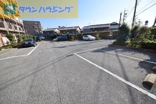 駐車場(現地待ち合わせ歓迎♪お問合せはタウンハウジング千葉店まで！)