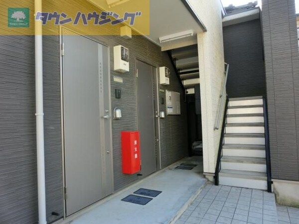 エントランス(お問合せは【タウンハウジング】まで！※現地待合わせ相談可！)