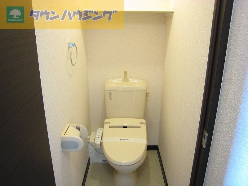 物件内観写真12　(ウォシュレット付き。)