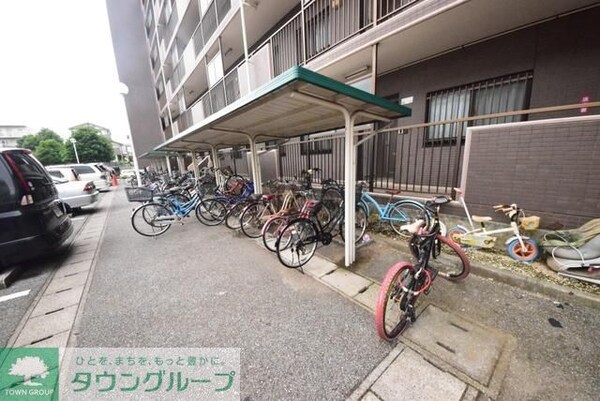 共有部分(屋根付き駐輪場)