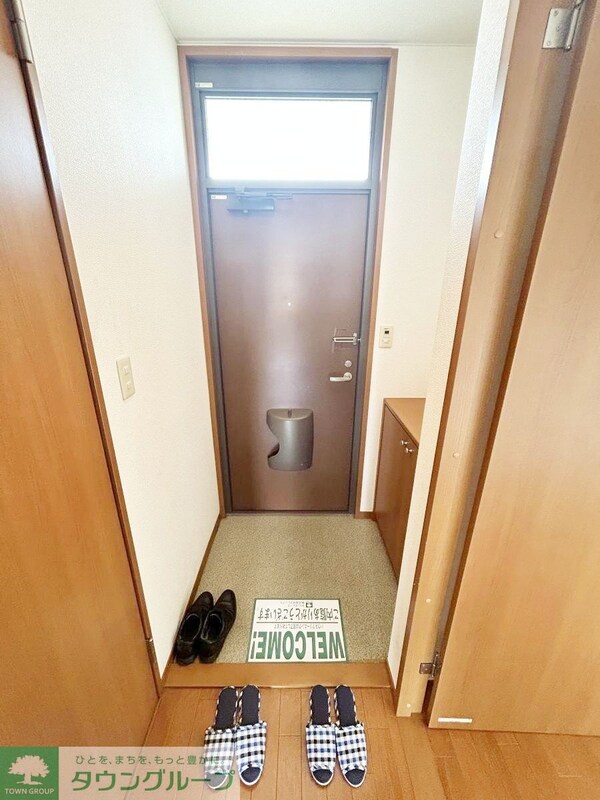 玄関(※別棟参考写真)