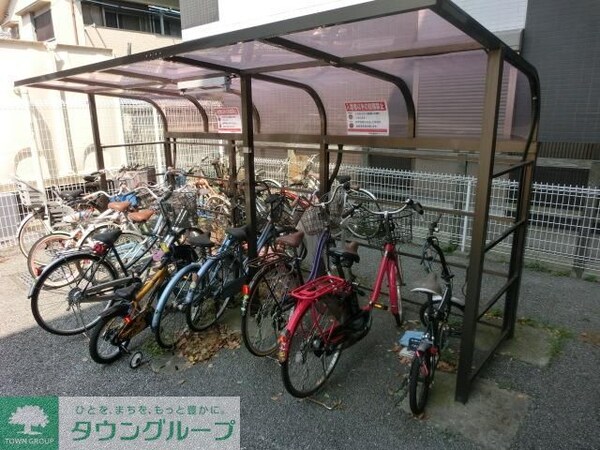 共有部分(屋根付き駐輪場)