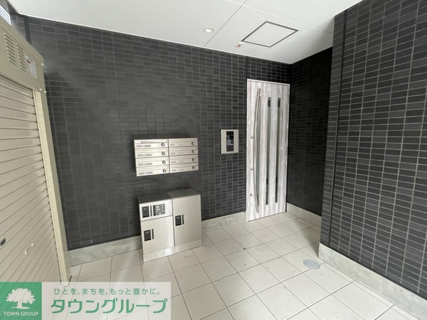 エントランス(お部屋探しは【タウンハウジング千葉店】にお任せ下さい♪)
