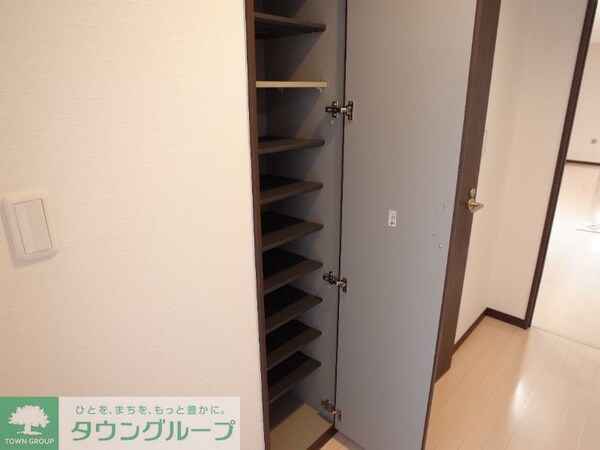 玄関(お問合せは【タウンハウジング】まで！※現地待合わせ相談可！)
