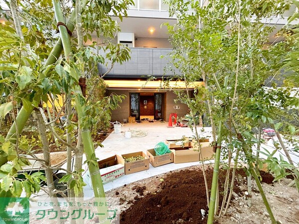 エントランス(お部屋探しは【タウンハウジング千葉店】にお任せ下さい♪)