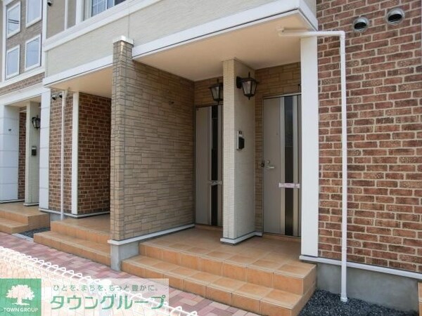 エントランス(１F部分がエントランス)