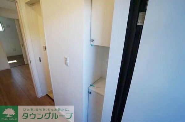 玄関(お問合せはタウンハウジング千葉店まで！※現地待合わせ相談可能)