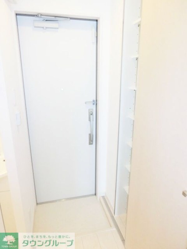 玄関(お部屋探しは【タウンハウジング千葉店】にお任せ下さい♪)