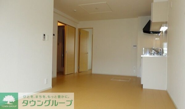 リビング・居室(現地待ち合わせ歓迎♪お問合せはタウンハウジングまで！)
