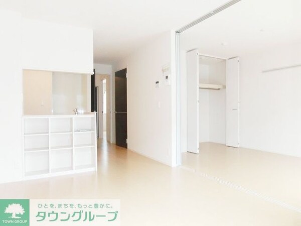 リビング・居室(現地待ち合わせ歓迎♪お問合せはタウンハウジング千葉店まで！)